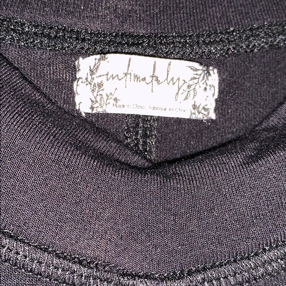 FREE PEOPLE WRAP AROUND PLUNGING SHIRT - Picture 3 of 5